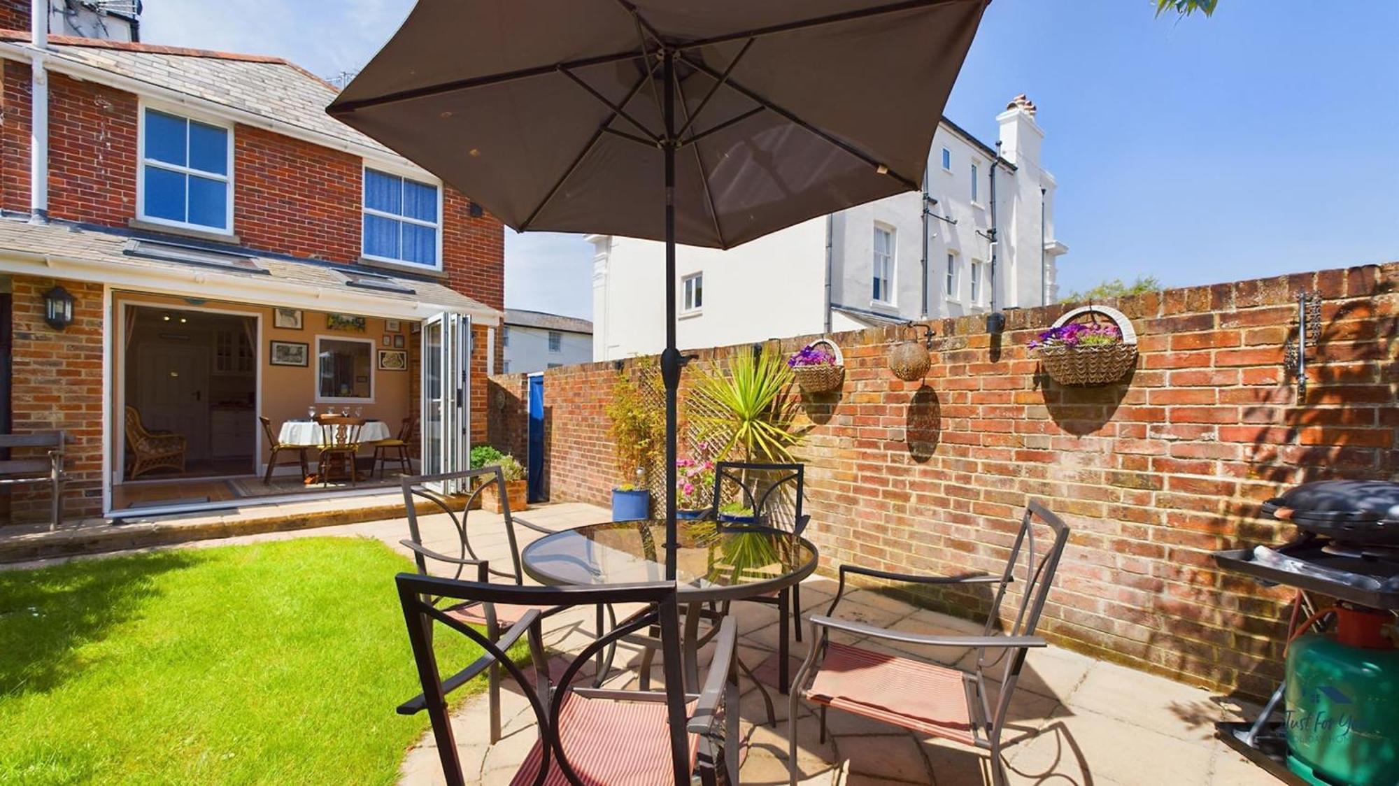 Anchor Down Cottage The Perfect Seaside Retreat Sleeps 4 Beach 2 Mins Ryde  Exterior foto